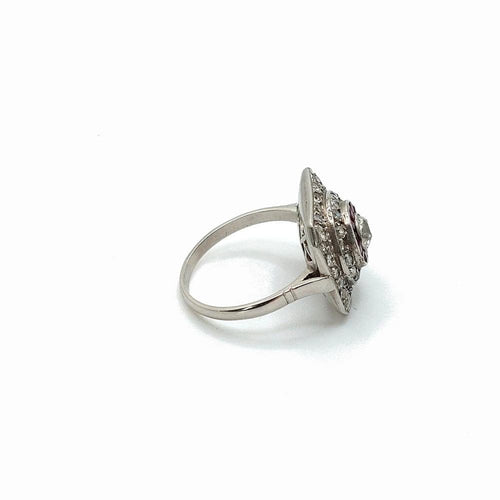 Bague 53.5 Bague Pyramide - Art déco en platine 850, diamants et rubis 58 Facettes 213
