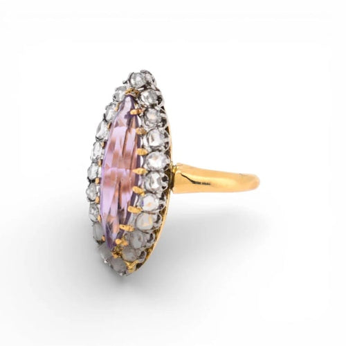 Bague 50 Bague marquise Belle Époque en or jaune 18 carats, améthyste et diamants 58 Facettes 464