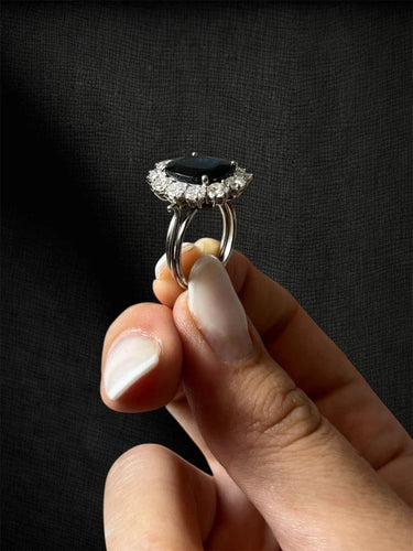 Bague 52 Cœur de l’Océan - Bague marguerite en or blanc 750, saphir et diamants 58 Facettes