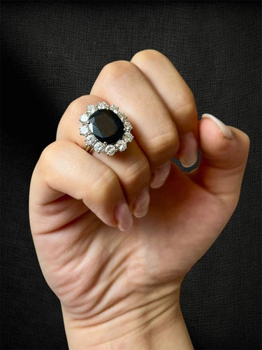 Bague 52 Cœur de l’Océan - Bague marguerite en or blanc 750, saphir et diamants 58 Facettes