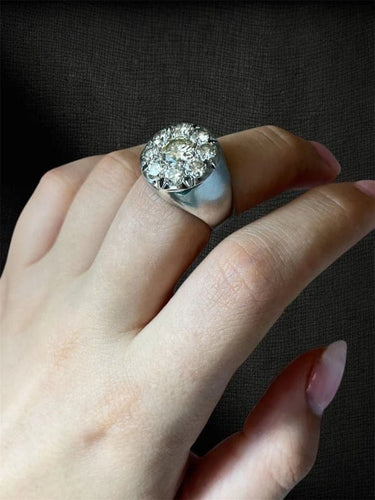 Bague 58 Le Seigneur de la Lumière - Bague en or blanc pavée de diamants 58 Facettes