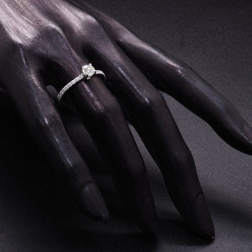 Bague 56 Bague solitaire en or blanc 18 carats avec diamants 0,40 ct 58 Facettes 3033