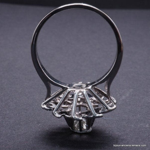 Bague 57 Bague marguerite en or blanc 18 carats et diamants 58 Facettes 3907
