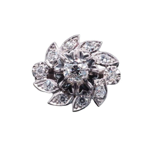 Bague 57 Bague marguerite en or blanc 18 carats et diamants 58 Facettes 3907