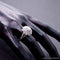 Bague 56 Bague marguerite Art déco en or 18 carats et platine, diamants 58 Facettes 4072