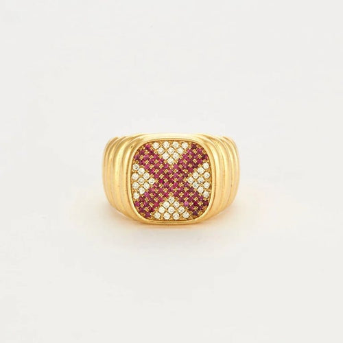 Bague 56 Bague chevalière coussin en or jaune 750 sertie de diamants et rubis 58 Facettes 32500148