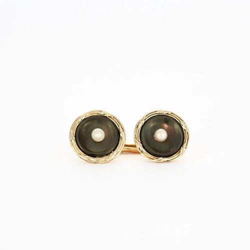 Boutons de manchette Boutons de manchette et boutons de col en or jaune 18k, nacre, perles et diamants 58 Facettes 348B0014