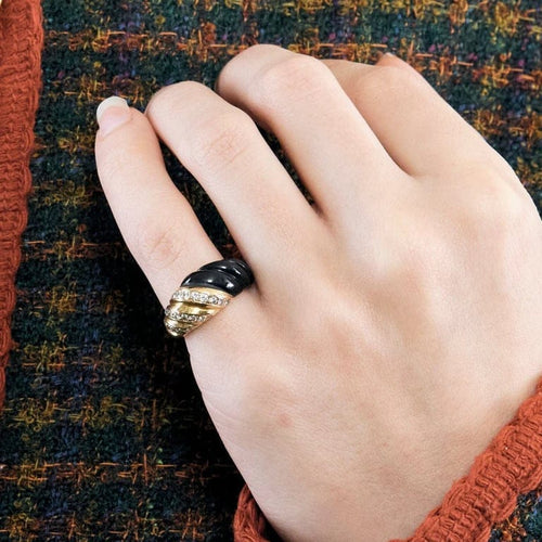 Bague 46 Van Cleef & Arpels - Bague vintage en or jaune, onyx et diamants 58 Facettes 32600211