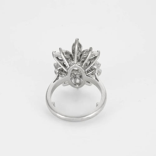 Bague 49.5 Bague fleur oblongue en or blanc 18k et diamants 58 Facettes 31300497