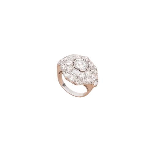 Bague 52 Bague Art déco - Motif écusson stylisé en platine et diamants 58 Facettes