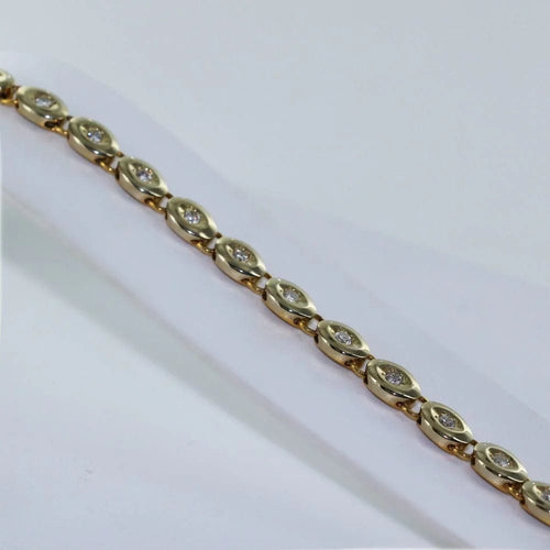 Bracelet Bracelet en or jaune 18 carats serti de diamants 58 Facettes