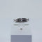 Bague 52 Bague jarretière pavée de diamants en or gris 18 carats 58 Facettes