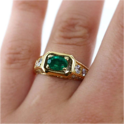 Bague 53 Bague émeraude et diamants en or jaune 18 carats 58 Facettes