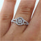 Bague 53 Bague - Alliance en or blanc 18 carats et diamants 58 Facettes