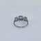 Bague 52 Bague trilogie en or blanc 18 carats et diamants 58 Facettes