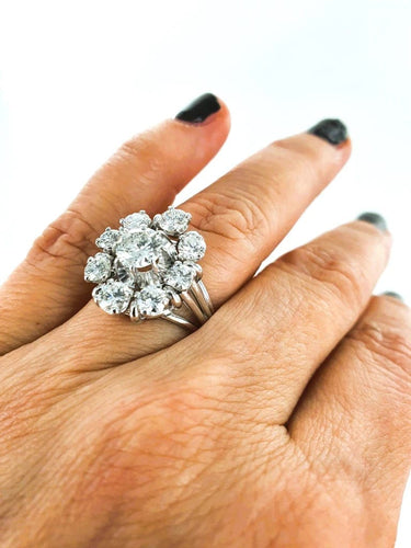 Bague 51 Bague marguerite en or blanc et diamants 58 Facettes