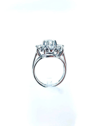 Bague 51 Bague marguerite en or blanc et diamants 58 Facettes