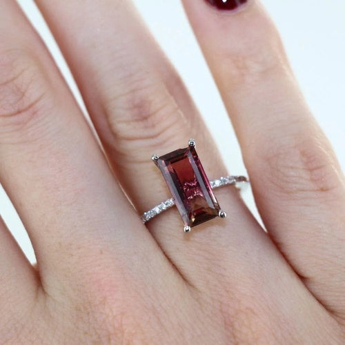 Bague 53 Bague fine en or gris avec tourmaline et diamants 58 Facettes