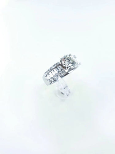 Bague 55 Solitaire - Bague en or gris 14 carats et diamants 58 Facettes