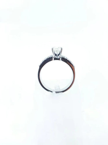 Bague 55 Solitaire - Bague en or gris 14 carats et diamants 58 Facettes