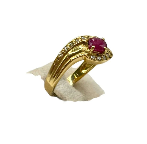 Bague 53 Bague entrelacée rubis et diamants en or jaune 18 carats 58 Facettes