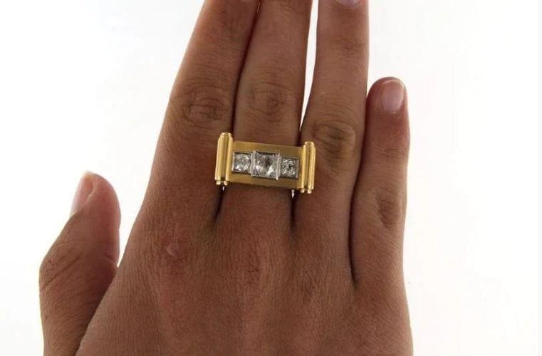 Bague 52 Bague tank en or jaune 18 ct avec diamants 58 Facettes 5509w