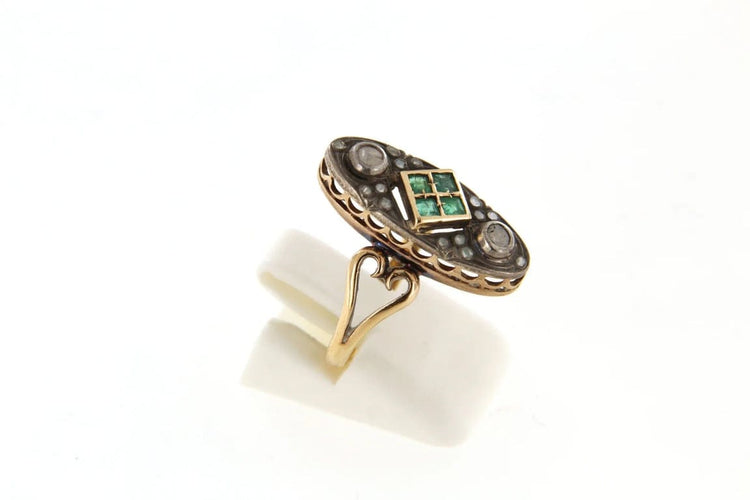 Bague 57 Bague ancienne en or ornée d’émeraudes et diamants 58 Facettes 5508v
