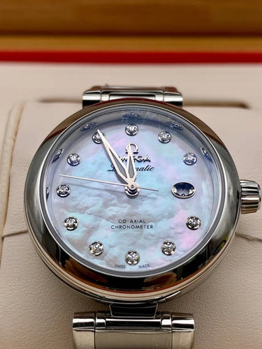 Montre De Ville Ladymatic - Montre 34 mm en acier 425.30.34.20.55.002 58 Facettes