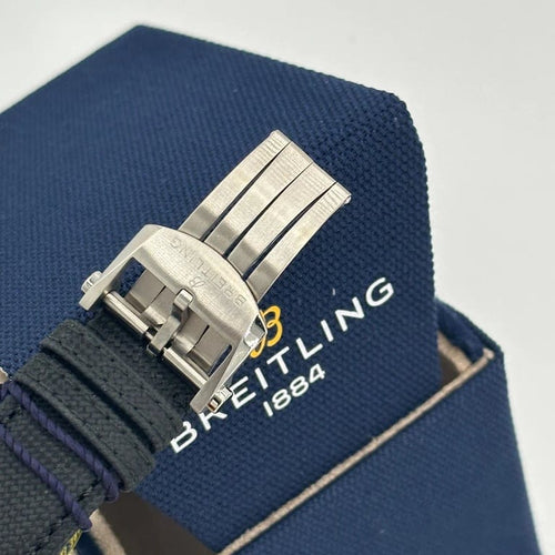 Montre Breitling Navitimer B01 - Montre chronographe 41 réf. S17328101B1X1 58 Facettes JHT