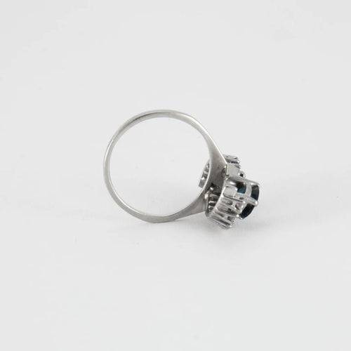 Bague 48 Bague vintage en or gris 18k, saphirs et diamants 58 Facettes LOT 3701