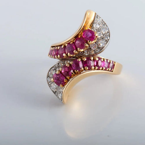 Bague 52 Bague Toi & Moi fleur d’arum en or jaune 18K, platine, rubis et diamants 58 Facettes