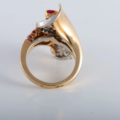 Bague 52 Bague Toi & Moi fleur d’arum en or jaune 18K, platine, rubis et diamants 58 Facettes