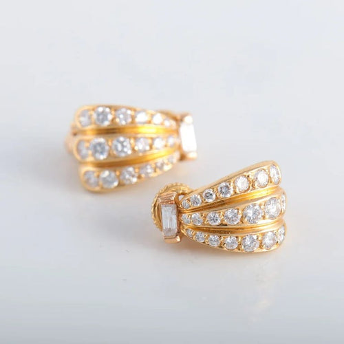 Boucles d'oreilles Boucles d’oreilles demi-jonc en or jaune 18K et diamants 58 Facettes