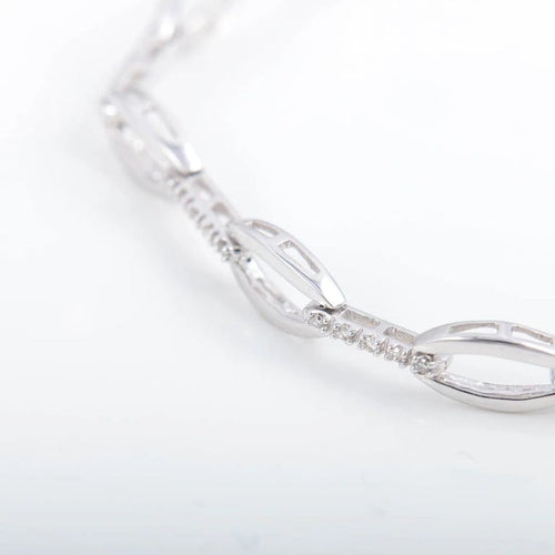 Bracelet Bracelet chaîne en or blanc 18K et diamants 58 Facettes