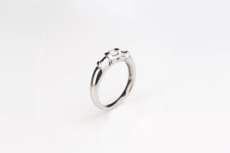 Bague 53 Bague en or blanc 18 carats avec diamant 0,15 ct 58 Facettes