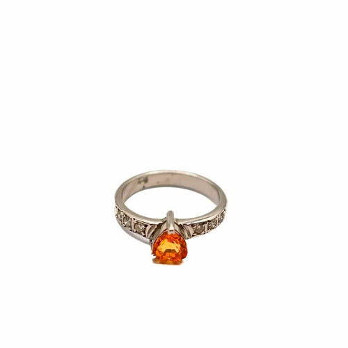 Bague 48 Bague en or blanc 18 carats avec saphir cœur et diamants 58 Facettes 21002267