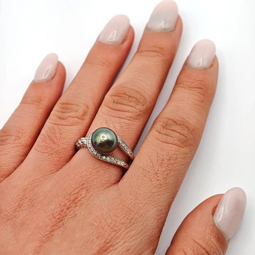 Bague 56 FOPE - Parure bague et boucles d’oreilles en or blanc 18 ct, perle de Tahiti et diamants 58 Facettes 21009020