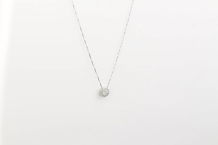 Collier Collier en or blanc 18 carats avec diamants 58 Facettes