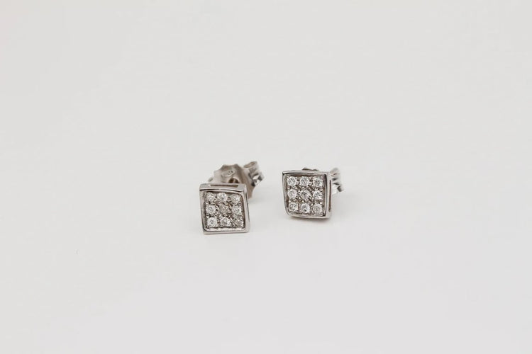 Boucles d'oreilles Boucles d’oreilles en or blanc 18 carats et diamants 58 Facettes