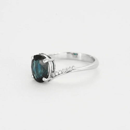 Bague 55 Bague en or blanc 18K avec saphir vert/bleu et diamants 58 Facettes