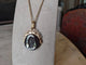 Pendentif Médaillon intaille sur sardoine XIXe siècle en or 18 carats 58 Facettes