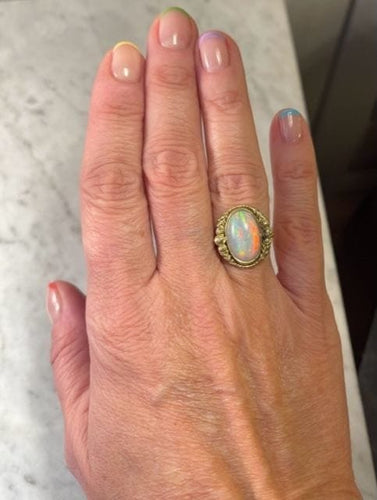 Bague 53.5 Bague Art nouveau ancienne en or jaune 18 carats avec opale 58 Facettes