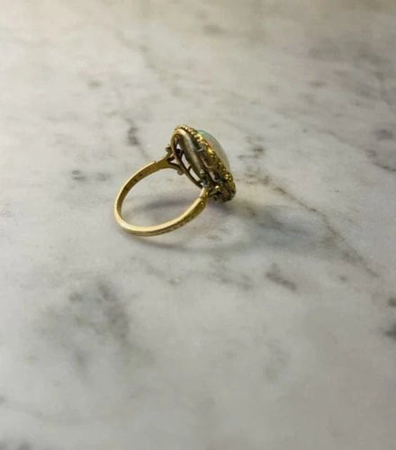 Bague 53.5 Bague Art nouveau ancienne en or jaune 18 carats avec opale 58 Facettes