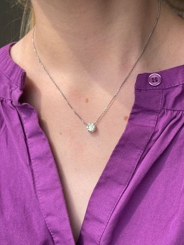 Collier Collier solitaire en or gris et diamant taille ancienne 1,90 carat 58 Facettes