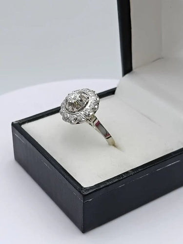 Bague 53 Bague marguerite fleur vintage en or 18k et platine sertie de diamants 58 Facettes