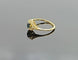 Bague 57 Bague tourbillon en or jaune 18k avec saphir ovale et diamants 58 Facettes
