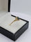 Bague 57 Bague tourbillon en or jaune 18k avec saphir ovale et diamants 58 Facettes