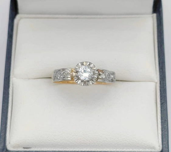 Bague 52.5 Bague solitaire en or 18K bicolore avec diamant 58 Facettes
