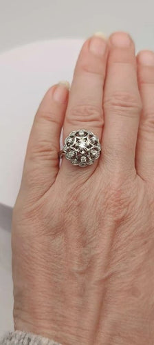 Bague 53 Bague vintage en platine en fleur sertie de diamants 58 Facettes