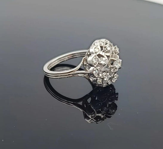Bague 53 Bague vintage en platine en fleur sertie de diamants 58 Facettes